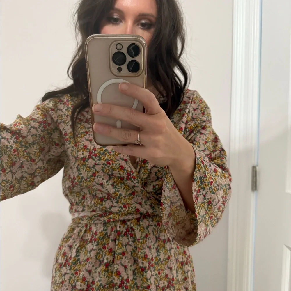 Floral Long Sleeve Dress - Picture 3 of 4